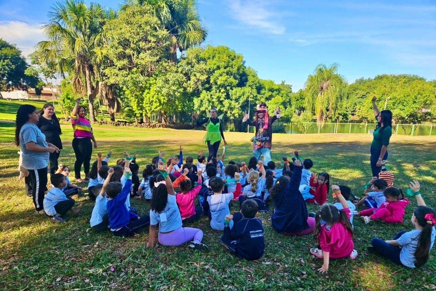 EMEI do Jardim Procópio leva alunos à Praça Tom Jobim em projeto sobre meio ambiente