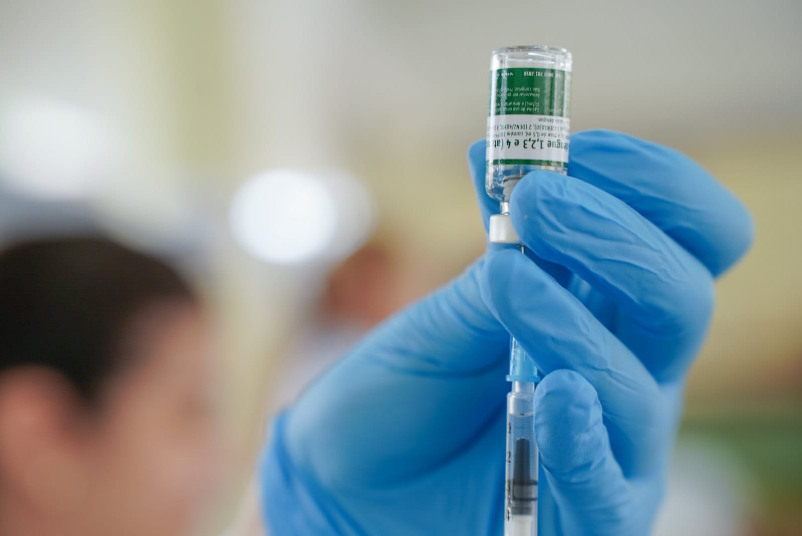 São Paulo amplia vacinação contra a dengue: dose única será oferecida a todos os trabalhadores da saúde e a pessoas de 59 anos a partir de 4 de maio