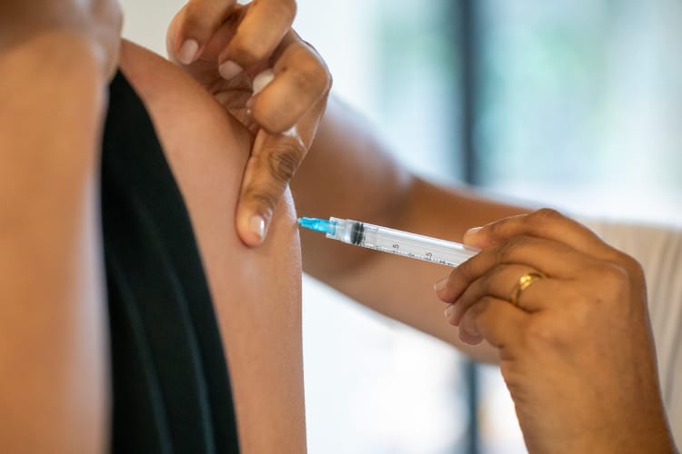 Ribeirão Preto amplia vacinação contra a influenza para toda a população a partir de 1º de junho