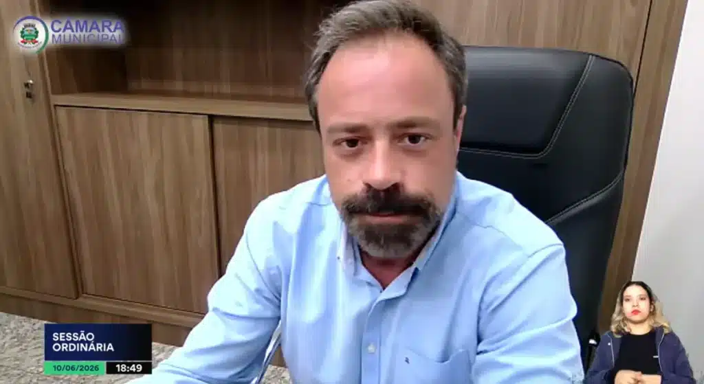 Camilo Calandreli toma posse na Câmara de Ribeirão Preto após cassação de Lincoln Fernandes