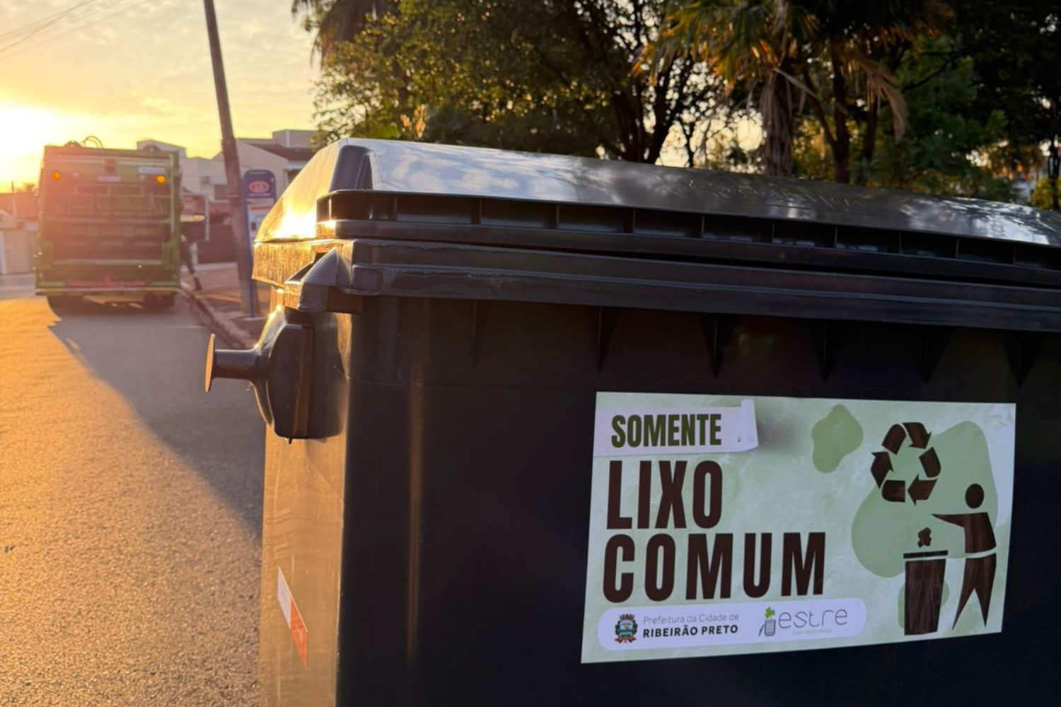 Ribeirão Preto testa novo sistema de coleta com contêineres em dois bairros