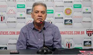 Paulo Pelaipe Fala Em &#8220;Obrigação&#8221;