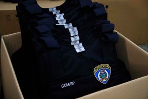 Agentes Da Gcm Recebem Novos Coletes Balísticos