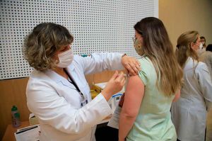 Ribeirão Preto Vacina Mais Três Mil Trabalhadores Da Saúde Contra Covid-19