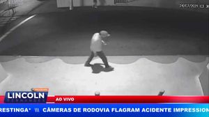 Abduche Brinquedos Sofre Furto Durante À Noite, Câmeras De Monitoramento Flagram Toda A Ação