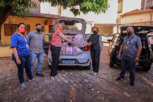 C&C Entrega Agasalhos Ao Fundo Social De Solidariedade