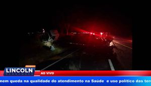 Acidente Entre Duas Carretas No Trevo De Monte Azul Paulista