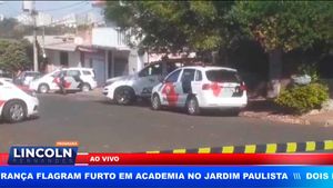 Dois Irmãos São Executados Em Frente Ao Depósito E Bebidas Da Família