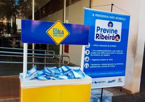 Nova Ação Distribui 214 Máscaras E Frascos De Álcool Em Gel No Centro De Ribeirão