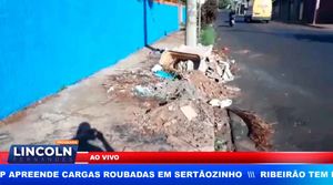Denúncia De Lixo Doméstico E Entulho Em Porta Da Escola No Ipiranga