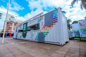 Lab Móvel Começa A Operar No Calçadão Da Praça Xv De Novembro