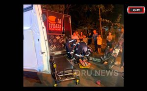 Motociclista Perde Controle E Atinge Food Truck No Planalto Verde, Em Ribeirão Preto