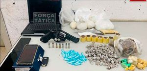 Homem Cai Do Telhado Ao Tentar Fugir Da Polícia E É Preso, No Bairro Ipiranga, Em Ribeirão Preto