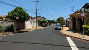 Trecho De Rua Passa A Ter Mão Única Na Região Leste