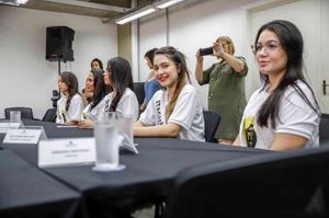 Finalistas de Concurso de Beleza visitam o Centro Administrativo “Prefeito José de Magalhães”