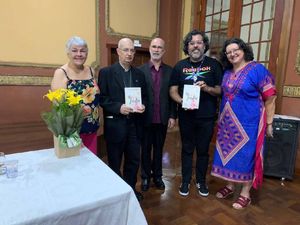 Padre Amauri Sérgio Marques lança livro em Ribeirão Preto