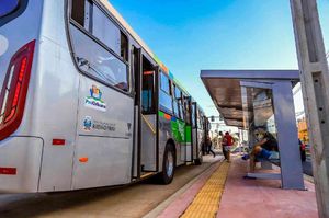 Vinte e três linhas de ônibus terão trajeto alterado durante interdição no Centro