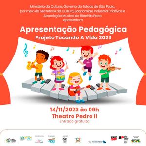 Alunos da Rede Pública de Ensino se apresentam no Pedro II