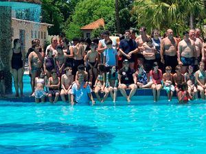 Pais de alunos do Samuzinho participam de aula teórica de primeiros socorros