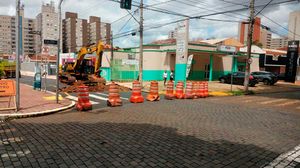 Obras dos corredores de ônibus são retomadas nesta segunda-feira, 15