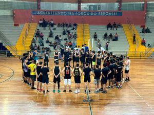 Seletiva de basquete da Secretaria de Esportes atrai atletas da região