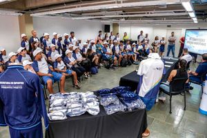 Secretaria de Esportes entrega novos uniformes para atletas da Prefeitura de Ribeirão Preto