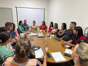 Assistência Social: reunião discute estratégias para ampliar o atendimento e promover a emancipação das pessoas em situação de rua
