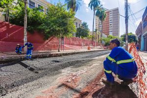 Obras do Corredor de ônibus avançam na rua Lafaiete