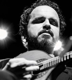 Série Choro na Esquina acontece neste domingo no Teatro Minaz