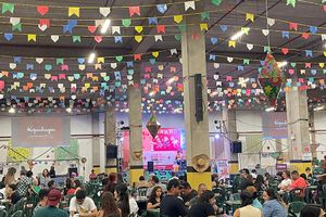 Arraiá Mió di Bão-Ribeirão! chega ao seu último final de semana