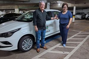 Conselho Municipal de Saúde recebe veículo para atuar na fiscalização