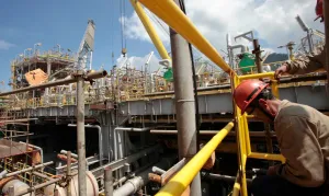 Produção de petróleo e gás no país cresce 2,8% em junho, aponta ANP