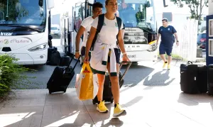 Seleção brasileira chega à Nantes para disputa das quartas de final