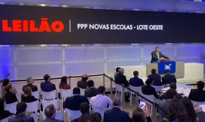 Justiça de São Paulo suspende leilão de concessão de escolas estaduais