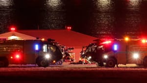 Avião e helicóptero se chocam nos EUA; 18 corpos já foram resgatados