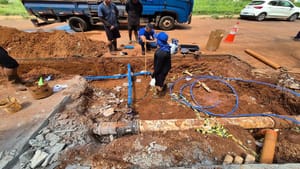 Saerp utiliza novo equipamento para instalação de tubulação