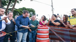 Avenida Nove de Julho: Tráfego 100% Liberado