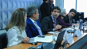 Apostadores destinam até R$ 30 bi por mês a bets, informa BC