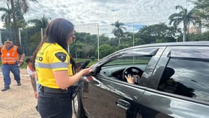 Blitz da campanha “Ribeirão na Faixa” aborda 223 motoristas na zona Oeste
