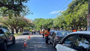 Blitz da campanha “Ribeirão na Faixa” aborda 250 motoristas na zona Sul
