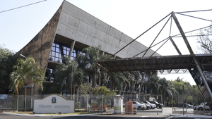 Câmara Municipal de Ribeirão presta homenagem ao Papa Francisco