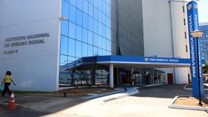 INSS: 13º antecipado injetará R$ 73,3 bi na economia; veja calendário