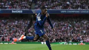 Liga dos Campeões: PSG abre vantagem sobre Arsenal por vaga na final