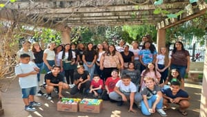 Coral do Polo Guri de Santa Rosa de Viterbo leva música, alegria e solidariedade ao Lar São Vicente de Paulo