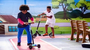 Maio Amarelo: alunos da rede municipal participam de projeto lúdico sobre educação no trânsito