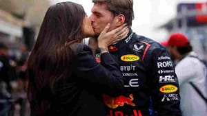 Max Verstappen e Kelly Piquet anunciam nascimento da filha Lily