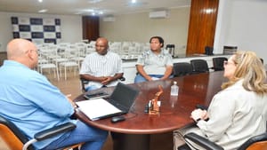 Prefeitura de Franca entrega prêmio do primeiro sorteio do 'IPTU em Dia' deste ano