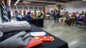 "Quando o frio aperta, Ribeirão abraça": Fundo Social lança Campanha do Agasalho 2025 para pessoas e animais