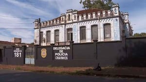 Suspeito de Envolvimento em Homicídio de Empresário se Apresenta à Polícia em Cravinhos