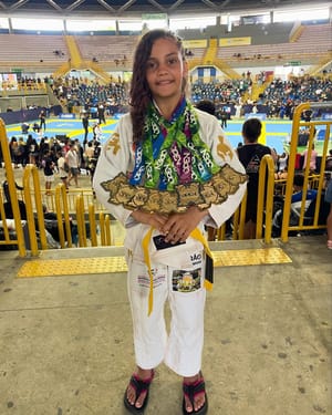 Ribeirão-pretana de 12 anos conquista mais um título nacional e se prepara para desafio internacional no jiu-jitsu